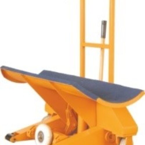 Mild Steel Yellow Cloth Roll Doffing Trolley, Capacity: 400 kg